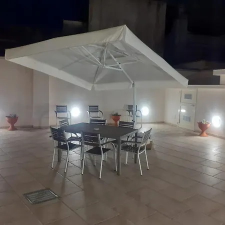 Angelica Bed and Breakfast Λέτσε